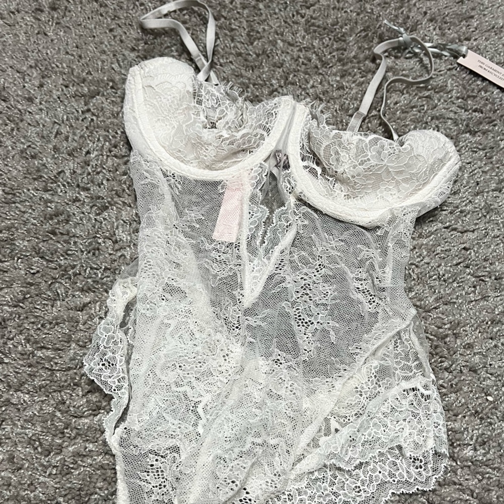 VICTORIA’s SECRET BRIDAL LINGERIE BODYSUIT IN WHITE - new with tags
